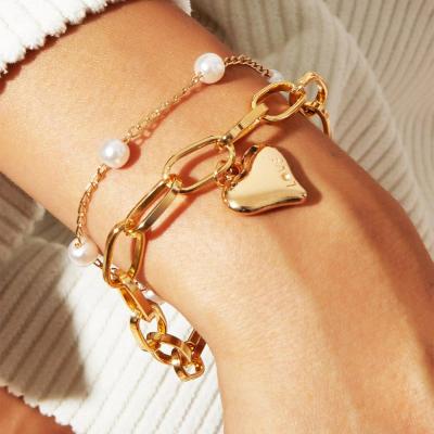 China Fashion Double Layer Gold Color Bracelet Environmentally Friendly Creative Retro Simple Bead Heart Pendant Bracelet (KB8255) for sale