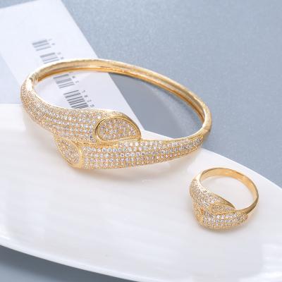 China Handmade Environmental Friendly Luxury Accessories Copper Women Wedding Jewelry Sets Rhinestone Bracelet Ring Set Large for sale