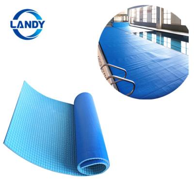 China Eco-friendly XPE Floating Material Foam Heat Preservation Covers For Swimming Pool Insulation for sale