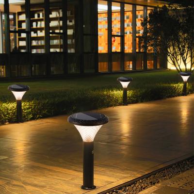 China High Brightness Hot Selling Solar Powered Energy Saving Led Outdoor Garden Lights Price List for sale