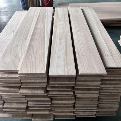 China 3mm-55mm Thickness Paulownia Timber Edged Wooden Board Lumber for Solid Wood Furniture for sale