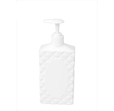 China Durable Portable White HDPE Conditioner Bottle Custom Plastic Shampoo Bottle With Pump for sale