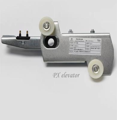 China Industrial Tone** EN Elevator Spare Parts K200 K300 Hall Door Lock Hook Fermator 5010 Door Ball Plate Lock Contact Holder for sale