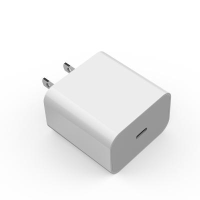 China Durable Mobile Phone Charger 20W Travel Charger Quick In Use Adapter With Eu Plug Us For Android Phones for sale