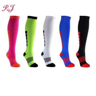 China Custom Logo Compression Running Sock Unisex Running Socks Wholesale 2020 New Design Breathable High Top For Sports for sale