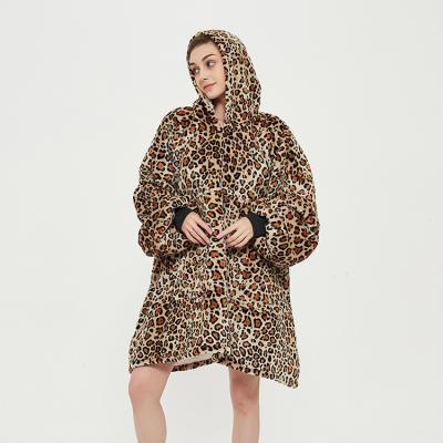 China Anti-Static Family Matching Outfits Plus Size Leopard Print Thick Soft Fleece Double Layer TV Covers Sherpa Hoodie Blanket for sale