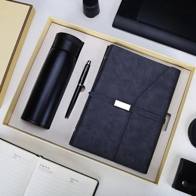 China 100% Classics Office Stationery Leather Notebook Business Gift Set with Bottle and Pen for sale