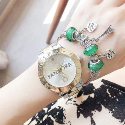 China Auto Date watch for women luxury classic design reloj hombre digital girl watch brand Custom 30PCS/design chain watch for man latest for sale