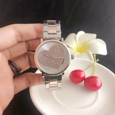 China Auto Date 2022 Fashion branded watches for women mesh 2022 luxury jewelry watch for girls With Bottom Price ladies chains watches supplier for sale