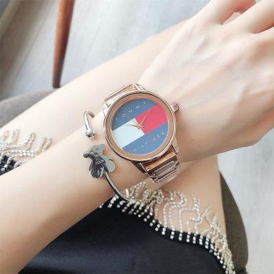 China Auto Date stainless steel  watch girls montre couple de mode watch bracelet women set reloj designer inspired mens watches for sale