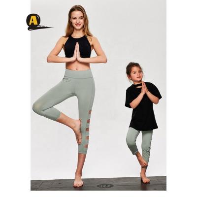 China Breathable Parent-child Yoga Pants Family Match Apparel Kids Sport Leggings Mom And Girl Kid Cute Yoga Wear Leggings Set for sale