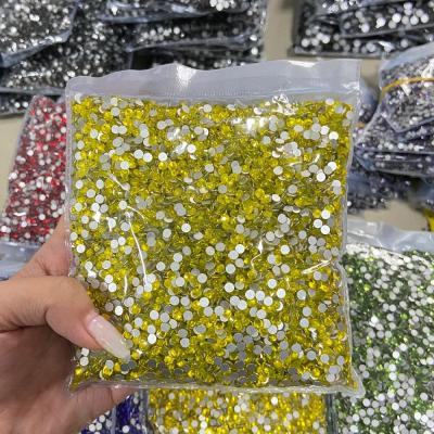 China Factory Wholesale Flatback XULIN Crystal Rhinestones Crystal ss20 ab low back Non Hot Fix Rhinestone For Garment Decoration for sale