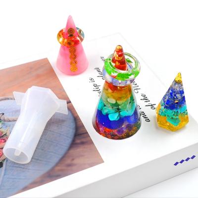 China Viable 3 Pieces Cut Cone Around Shape Ring Holder Pendant Silicone Resin Jewelry Mold Set With Necklace Cork Base for sale