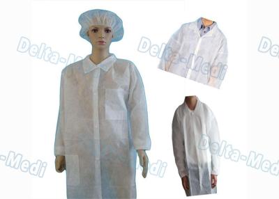 China White Non Woven Disposable Visitor Coats Dust / Bacteria Isolation Eco - Friendly for sale