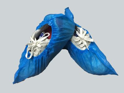 Cina Il PE eliminabile della copertura della scarpa dei prodotti di plastica medici blu impermeabilizza 15 cm antislittamento in vendita