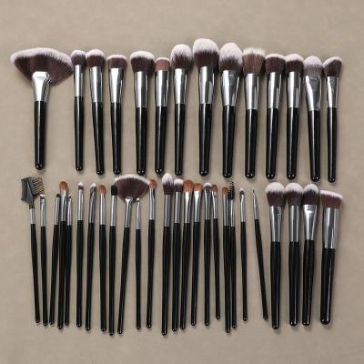 China Custom Luxury Simple High Quality Private Label Logo 40Pcs Professional Makeup Brush Vegan Makeup Brush Factory Wholesale Long Lasting Makeup Brush for sale