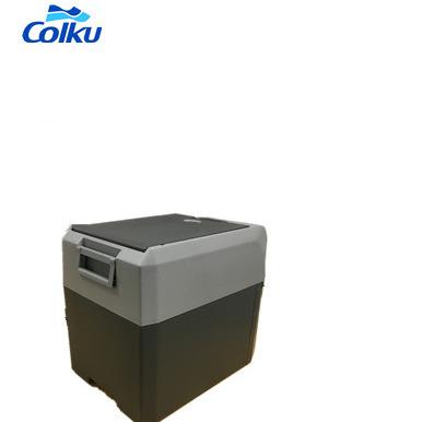 China Popular Selling High Efficiency 12v 24v Portable Plastic Box Refrigerator Small Cooler Energy Saving Outdoor Refrigerator for sale