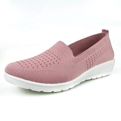 China New Breathable Breathable Non Slip Casual Outdoor Sports Shoes Soft Lightweight Solid Color Increasing Shoes for sale