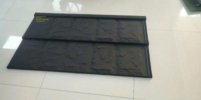 China Iso Stone Coated Metal Roof Tile Natural Stone Steel Plate Material Enviroment Friendly for sale