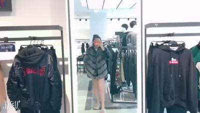 China Custom and wholesale 2018 new high quality women faux fur jacket for sale