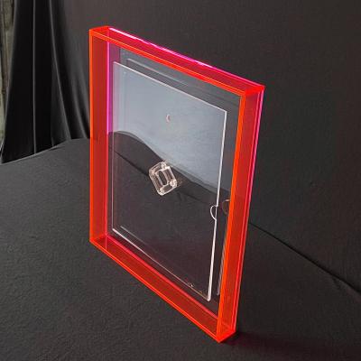 China Elegant Home Wedding Party Display Decoration Acrylic Colorful Magnetic Photo Frame for sale