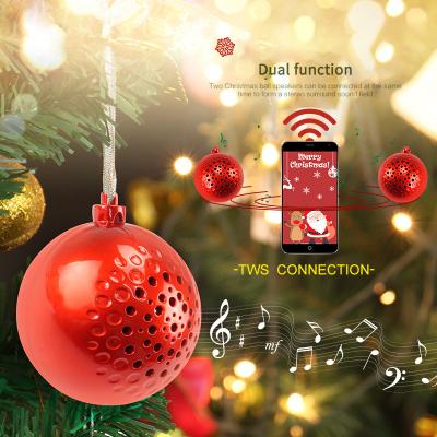 China New Christmas Radio 2021 Tree Ornament Ball Speakers Music Player Speaker Decoration TWS Portable Wireless Speaker for sale