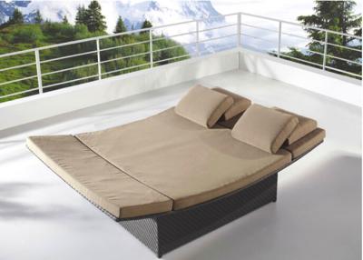 China Coffee PE Rattan Double Chaise Lounge Outdoor Furniture for Terrance for sale