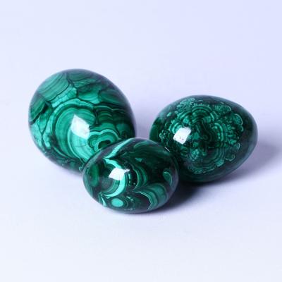 China Wholesale Natural Europe Gemstone Eggs Polished Crystal Healing Stone Raw Malachite Crystal Eggs Crystal Craft For Gift And Decoration for sale