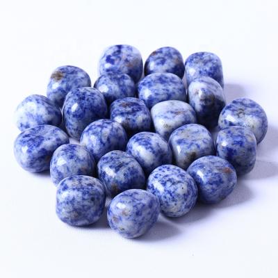 China Europe Natural High Quality Wholesale Bulk Natural Quartz Etch Spiritual Healing Blues Dots Tumbles Stones Crystals for sale