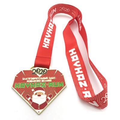 China Custom Running Snowglobe Europe Marathon Medal Gifts Cheap Metal Personalized Medals Christmas Wholesale for sale