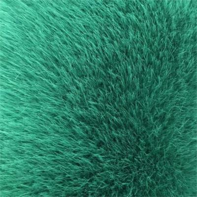 China Comfortable Knitted Backing Technics 100% Polyester Faux Fur Fashion Short Fur Fabric for sale