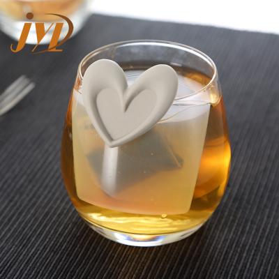 China Mini Silicone Heart Shaped Tea Infuser Eco-Friendly Viable Tea Ball Soft Loose Strainer for sale