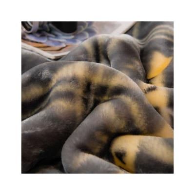 China China Supplier Disposable Super Soft Comfortable Competitive Price Embossed Polyester Blanket In Roll Raschel Blankets for sale