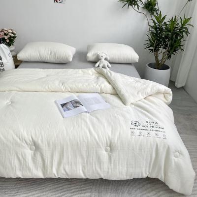 China Viable Quilted Down Original Eco Friendly Medical Grade Soybean Fiber Comforter for sale