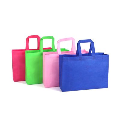 China Printed Reusable 100% Customized Cheap Eco-Friendly Eco-Friendly Non Woven Customize Bags For Shopping With Personal Logo for sale