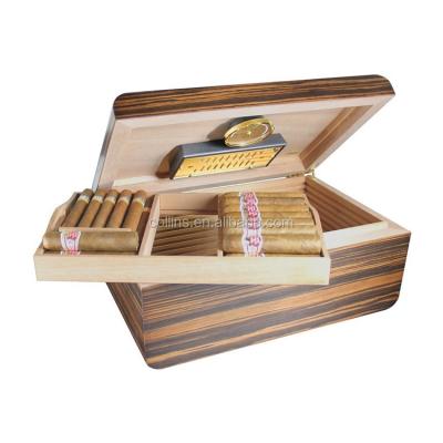 China Custom Made Eco-Friendly Cedar High Glossy Wood Cabinet Handmade Carbon Fiber Cigar Humidor Box for sale