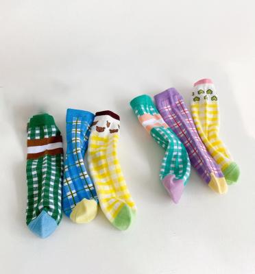 China QUICK DRY Vintage Pattern England Plaid Kids Checker Boots Custom Baby Checker Socks Kids Outdoor Socks for sale