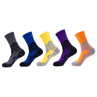 China Hot Selling High Elastic Cotton Athletic Sports Soccer Basketball Compression Socks For Men for sale