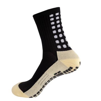 China QUICK DRY Sock Sports Grip Anti Non Skid Basketball Socks Handing Out Custom Unisex Anti Slip Cotton Football Sports Socks for sale