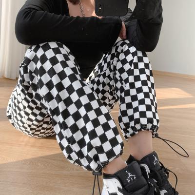 China Spring Dance Women's Hiphop And Jazz Pants Autumn Grid Sweatpants High Waist Black And White Loose Bloomers Breathable Jazz Sweatpants for sale