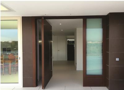 China Entrance Wooden Swing Door Tubular Particleboard Anti Scratch for Apartment Hotel for sale