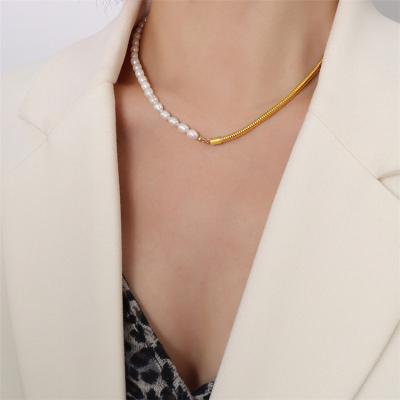 China FASHIONABLE American Chain Style Fashion Qicai Half Pearl Half Pearl Choker Stainless Steel Freshwater Pearl Necklace for sale