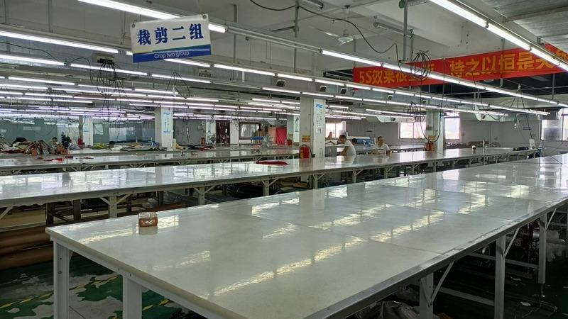 Verified China supplier - Guangzhou Xinghe Clothing Co., Ltd.