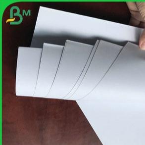 China Unbeschichtete Woodfree Papier-Blätter FSC Certificatied 50g 60g für die Herstellung des Buch-Papiers zu verkaufen