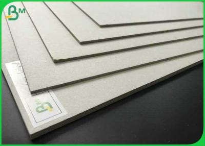 China Hoog - dichtheid 700 x 1000mm Grey Board 1.35mm 1.5mm Grey Chipboard For Packaging Te koop