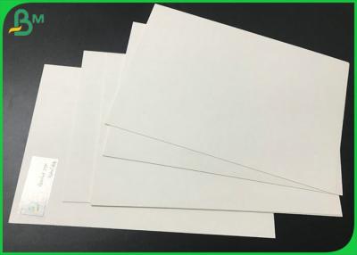 China 0.5mm zermahlen 0.7mm starke weiße Pappjungfrau - basiertes Bier Mat Board Sheets zu verkaufen