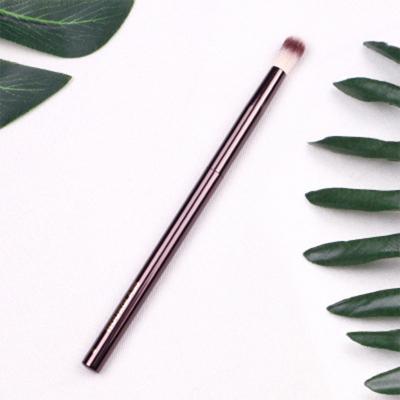 China Angular Blush Cosmetic Blender Eyeshadow Brush #818 Fiber Single Eye Customized Blending Brush for sale