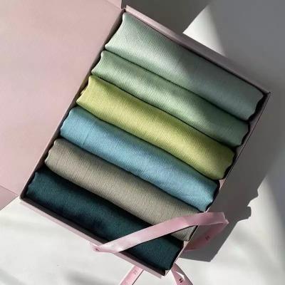 China Chiffon Hijab With Gift Box Chiffon Hijab With Box Satin Hijabs Crepe Pleated Malaysian Satin Silk Packaging Boxes For Hijab for sale