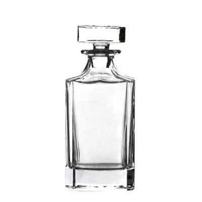 China Square Clear Clear Whiskey Bottle Whiskey Decanter Heavy Base Glass Set for sale