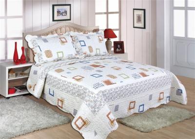 China Cotton Frame Quilt Bedding Sets , Geometric Pattern Bedspreads And Comforters for sale